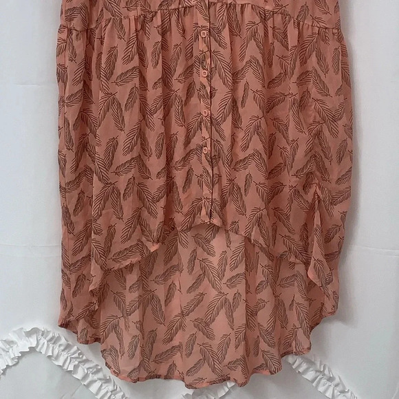 Women’s Torrid Size High-Low Sheer Blouse Size 1 (14/16) EUC - Picture 4 of 8